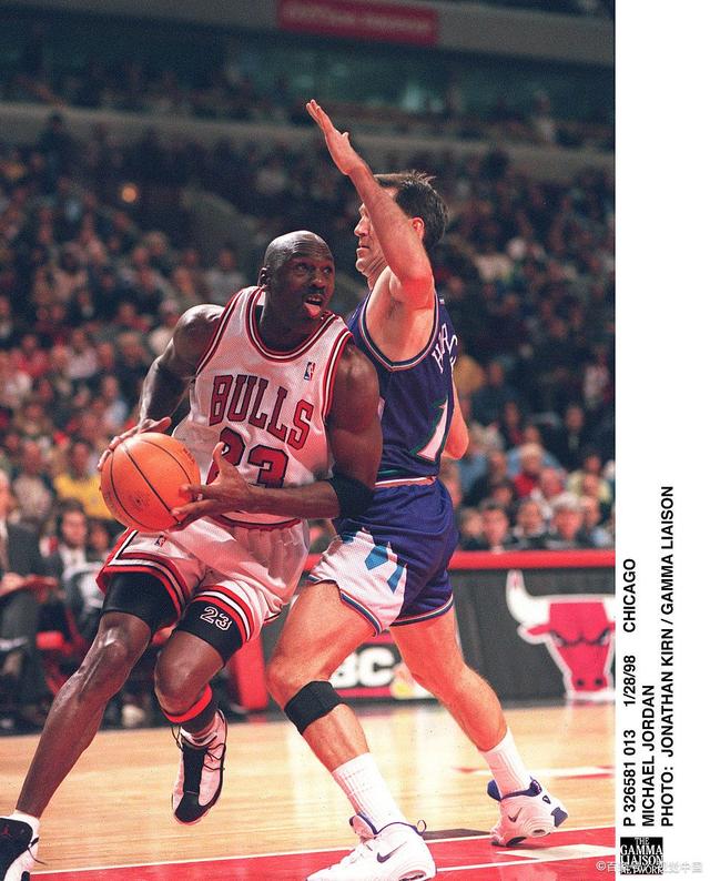 九游娱乐网站-关于NBA历史上的精彩瞬间，经典比赛再现的信息